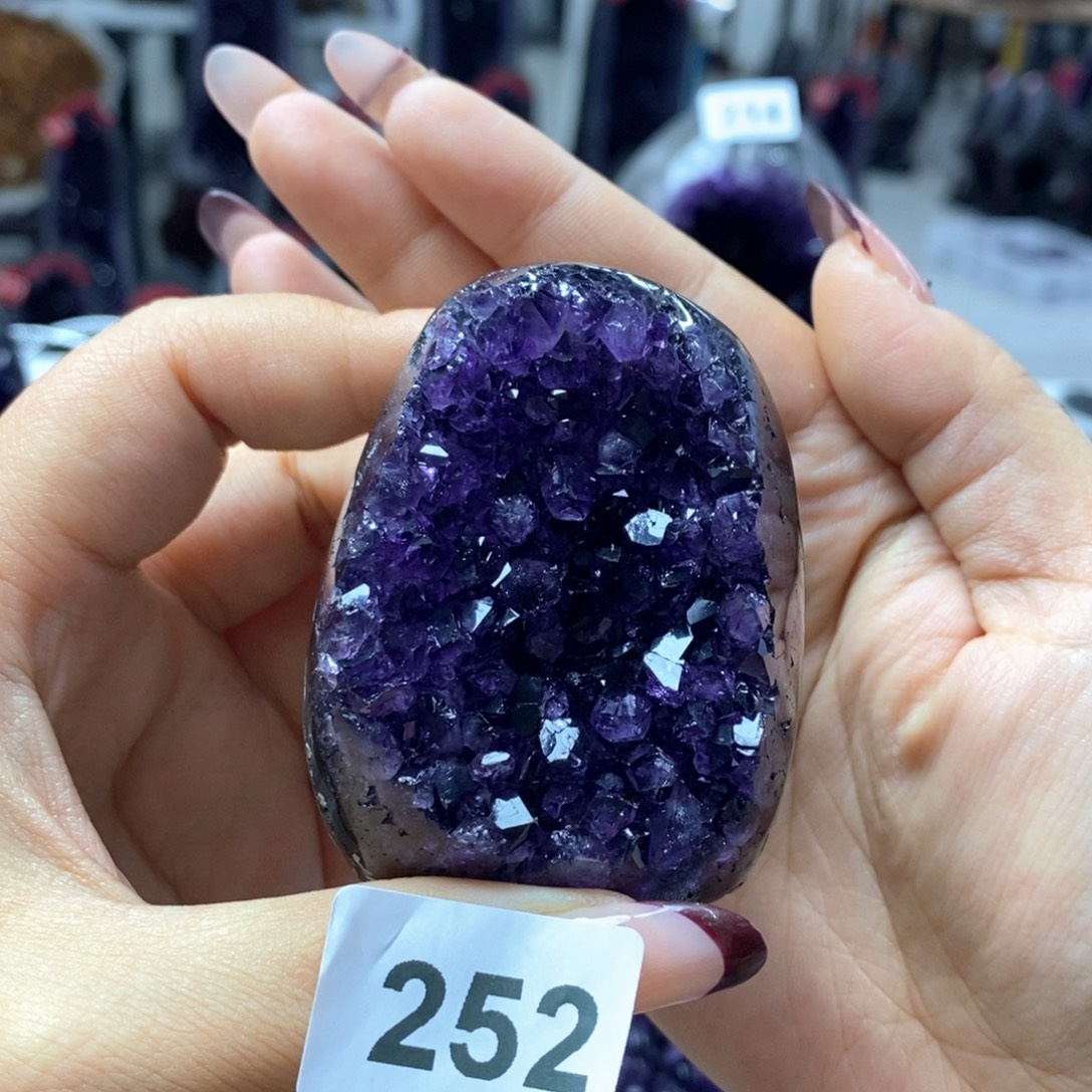 未镶嵌紫晶大型摆件（非配饰）