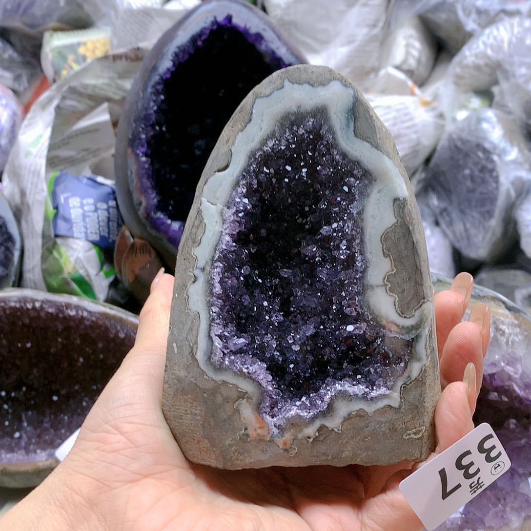 紫晶大型摆件（非配饰）未镶嵌