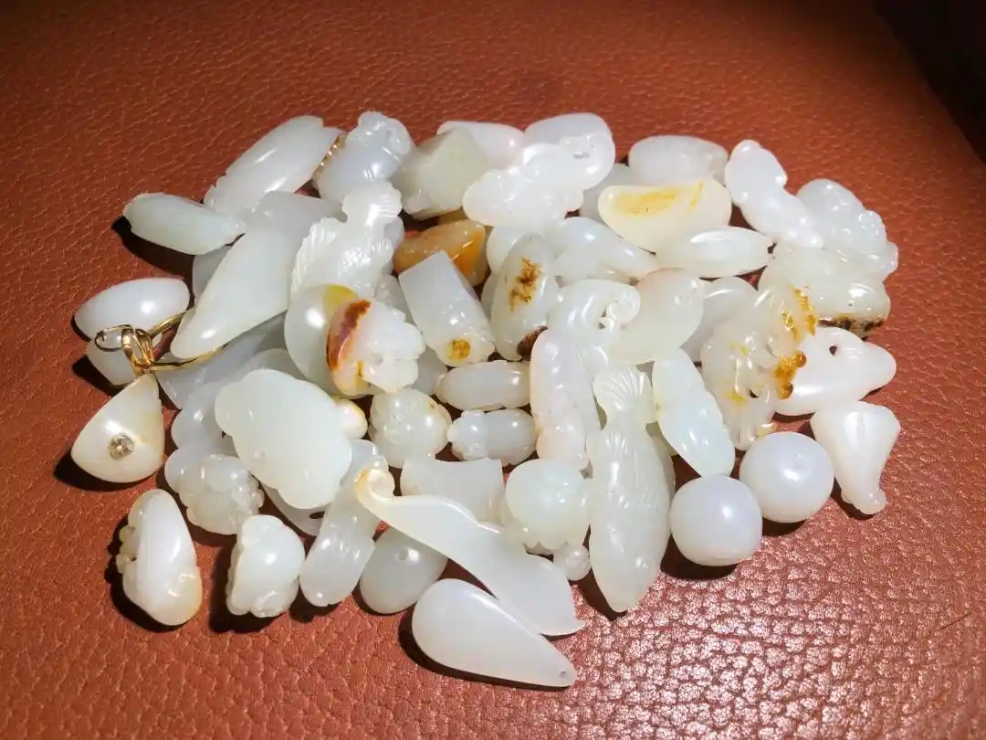 新疆和田玉 小挂件 小饰品