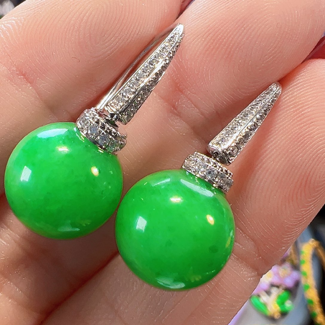 翡翠18K金镶嵌耳饰签收后24小时鉴赏期