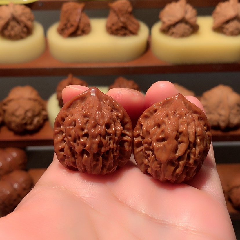 【闪购商品】文玩核桃把件玲珑塔