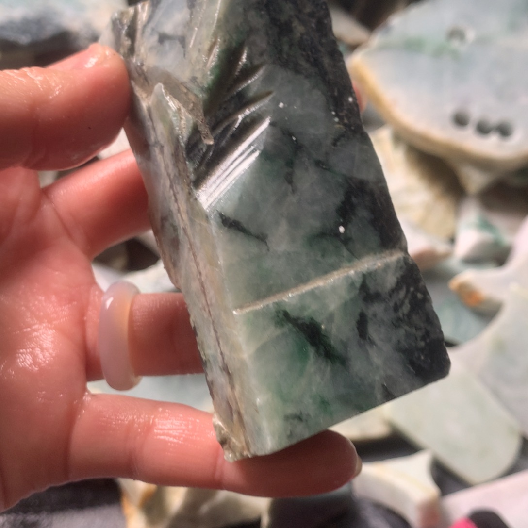 翡翠颈饰未镶嵌缅甸翡翠