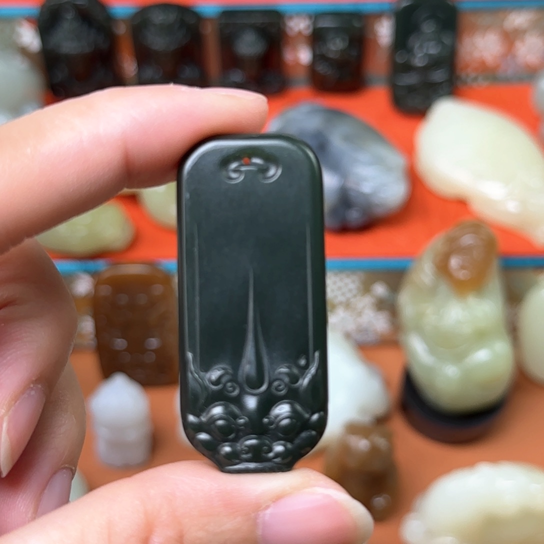 未镶嵌和田玉把件