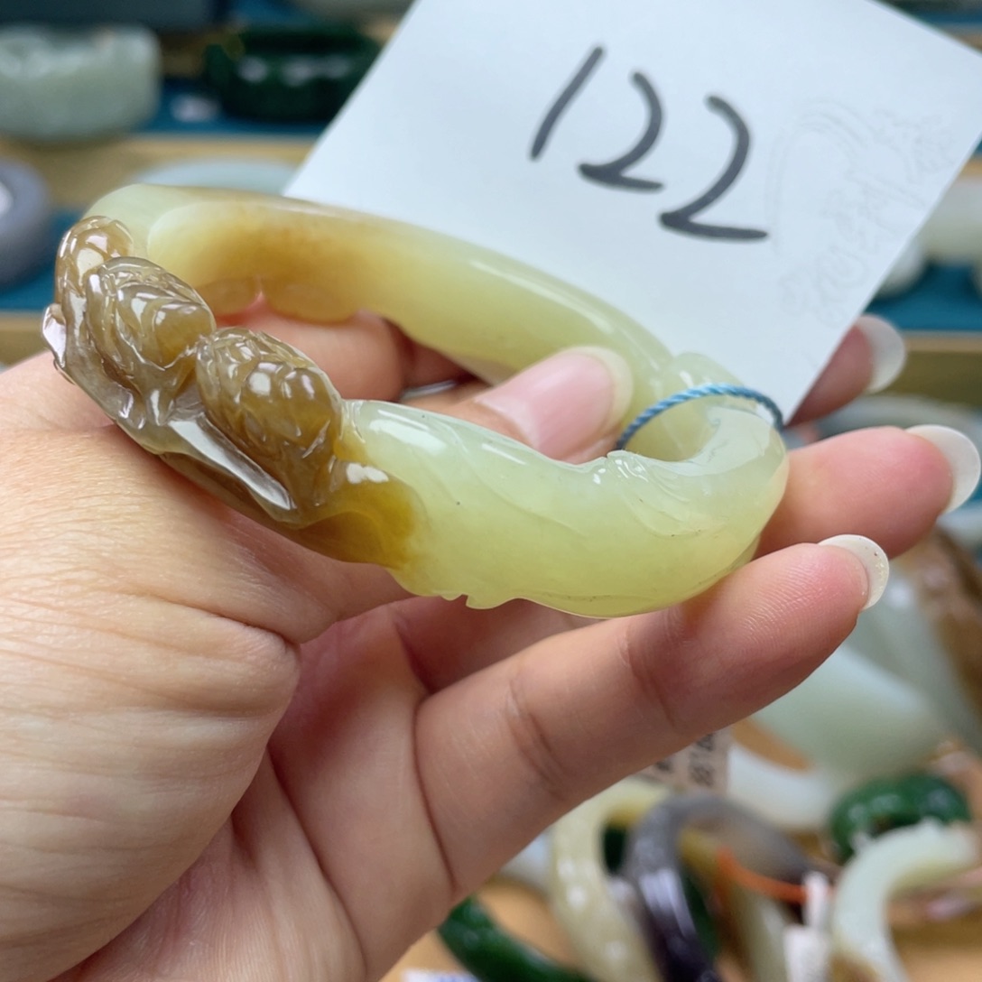未镶嵌手镯和田玉圈口57