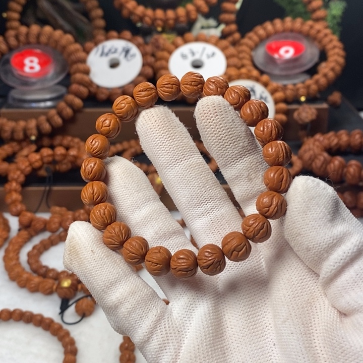 桃核吊坠梦**?秦岭龙纹