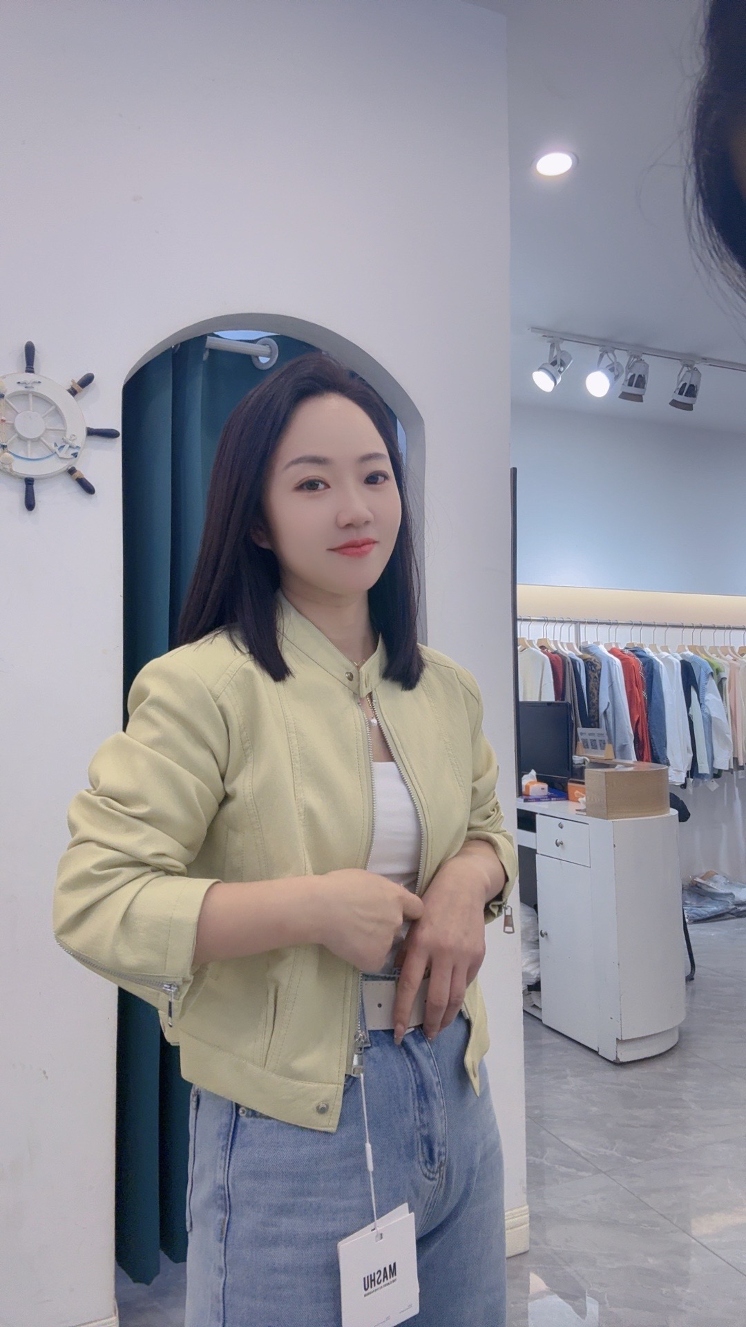 女士皮衣小款外套短款短款短款时尚百搭休闲