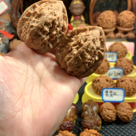 文玩核桃把件大红袍