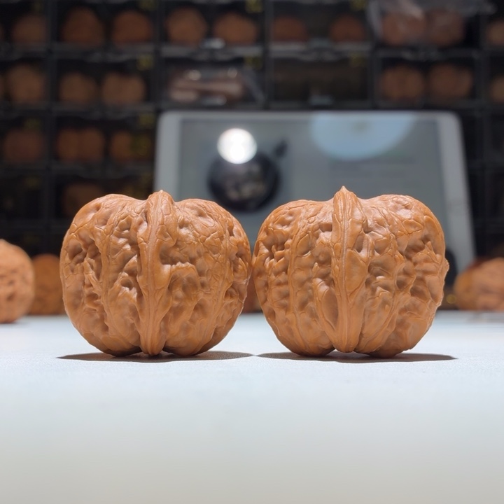 比***想文玩核桃把件元宝39