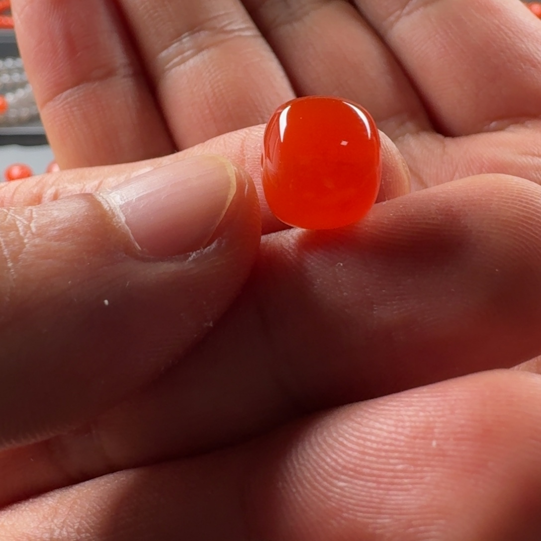 哈***乐南红玛瑙未镶嵌老型