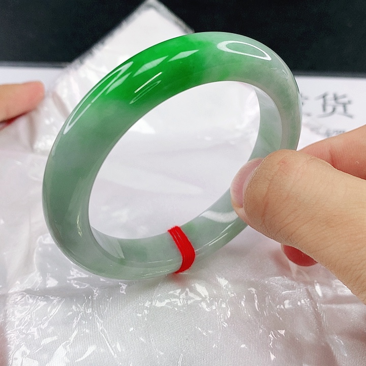 翡翠未镶嵌手镯圈54.7。85016