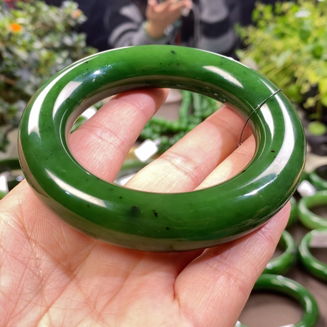 和田玉（碧玉）手镯未镶嵌