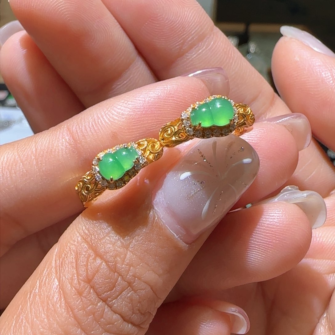 【闪购商品】翡翠耳饰18K金镶嵌缅甸