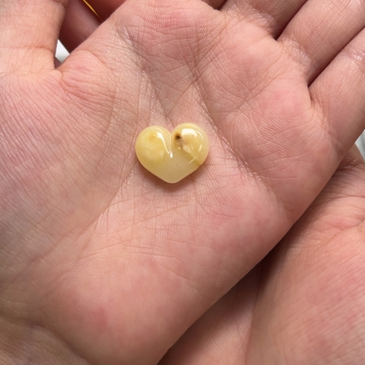未镶嵌蜜蜡裸石天然琥珀蜜蜡