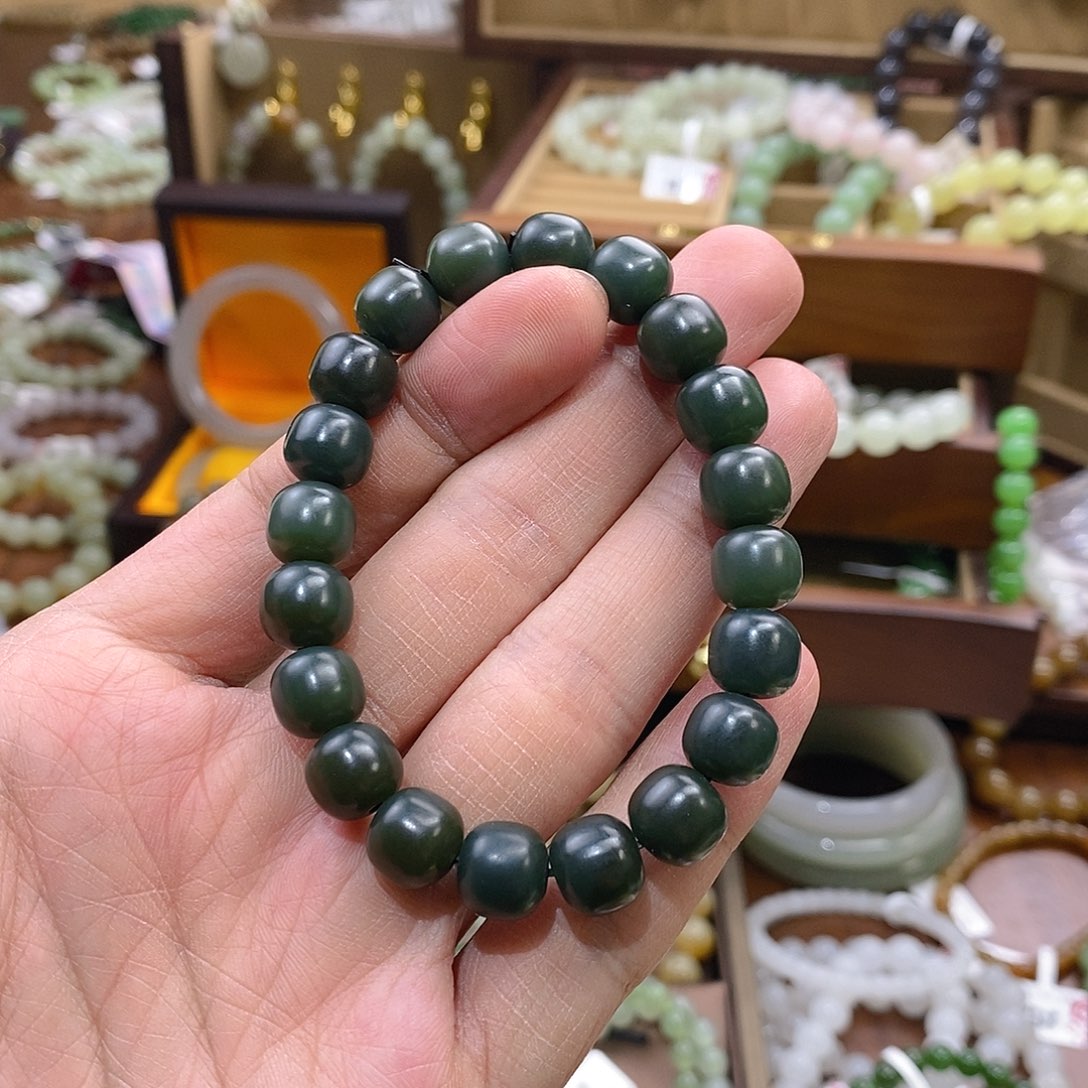 和田玉未镶嵌青玉10