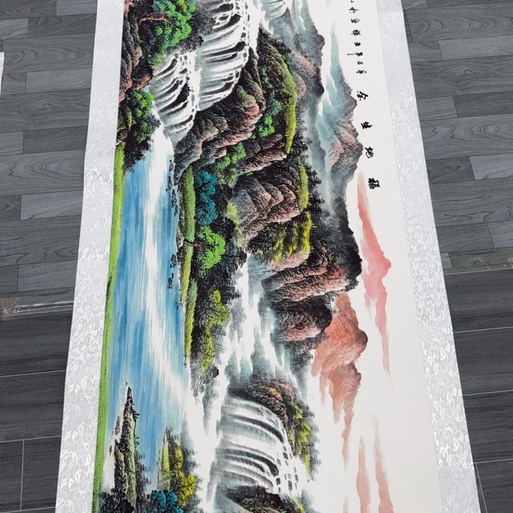 字画等多种形式的艺术作品和