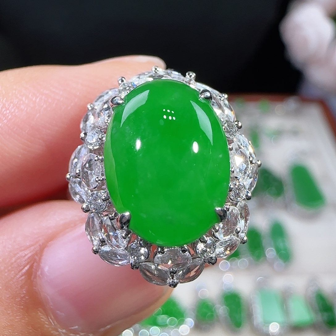 翡翠吊坠(不含链)18K金镶嵌