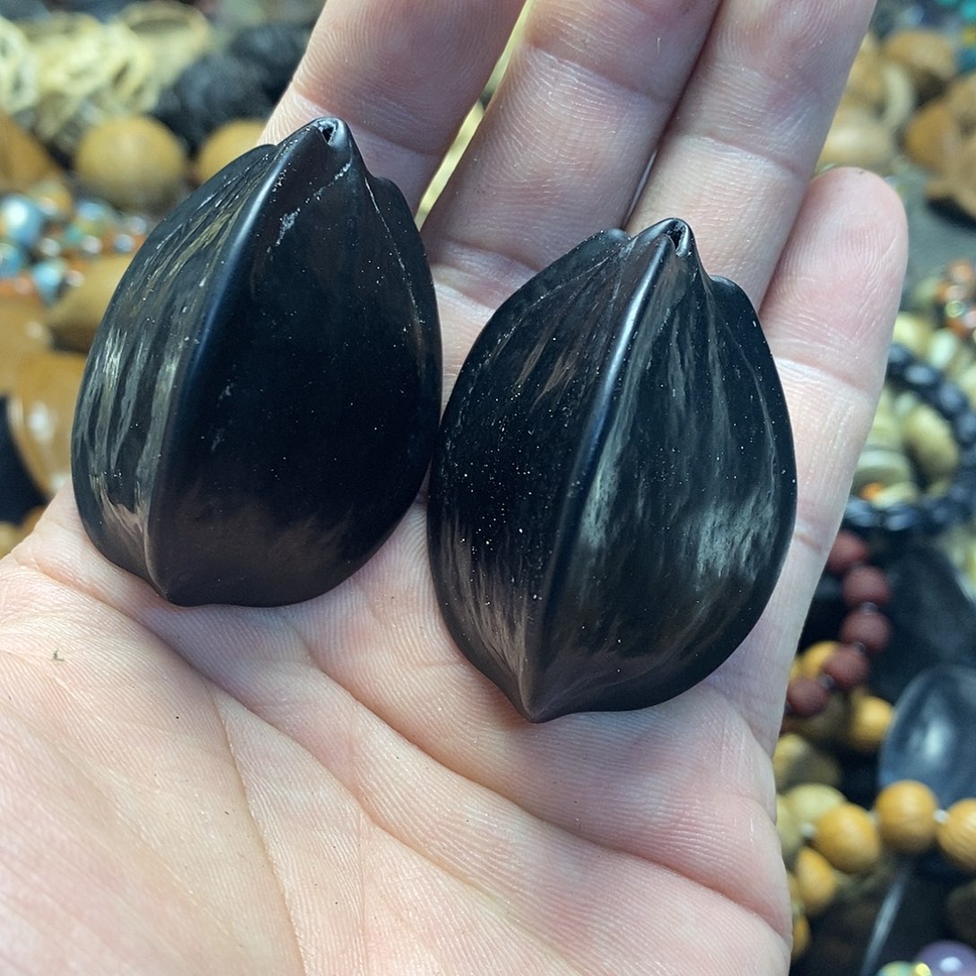 吊坠橄榄核黑三角大橄榄