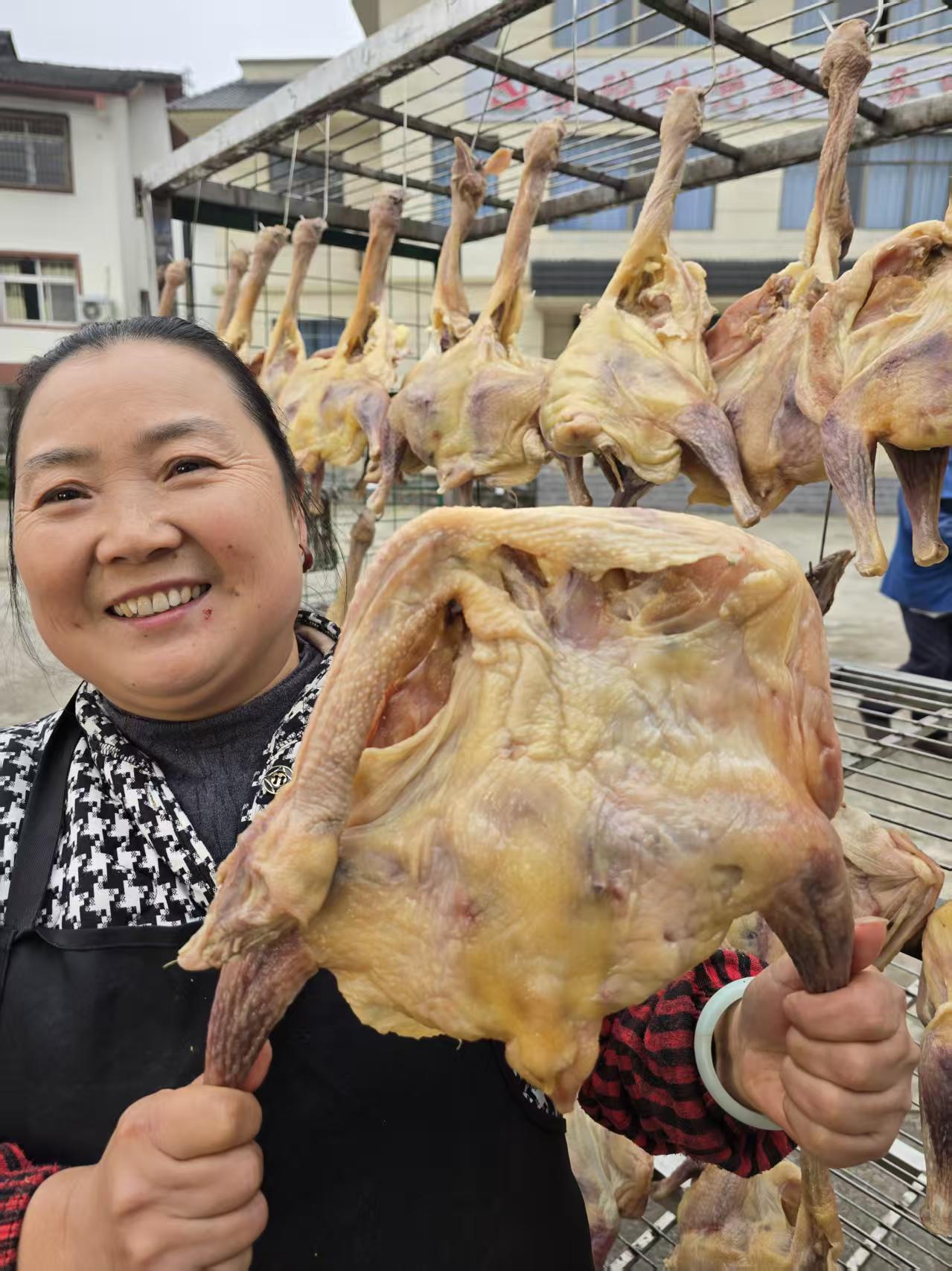 【四川风干鸡】四川特产风干鸡腊鸡咸鸡农家老母鸡自然风干无翅无爪