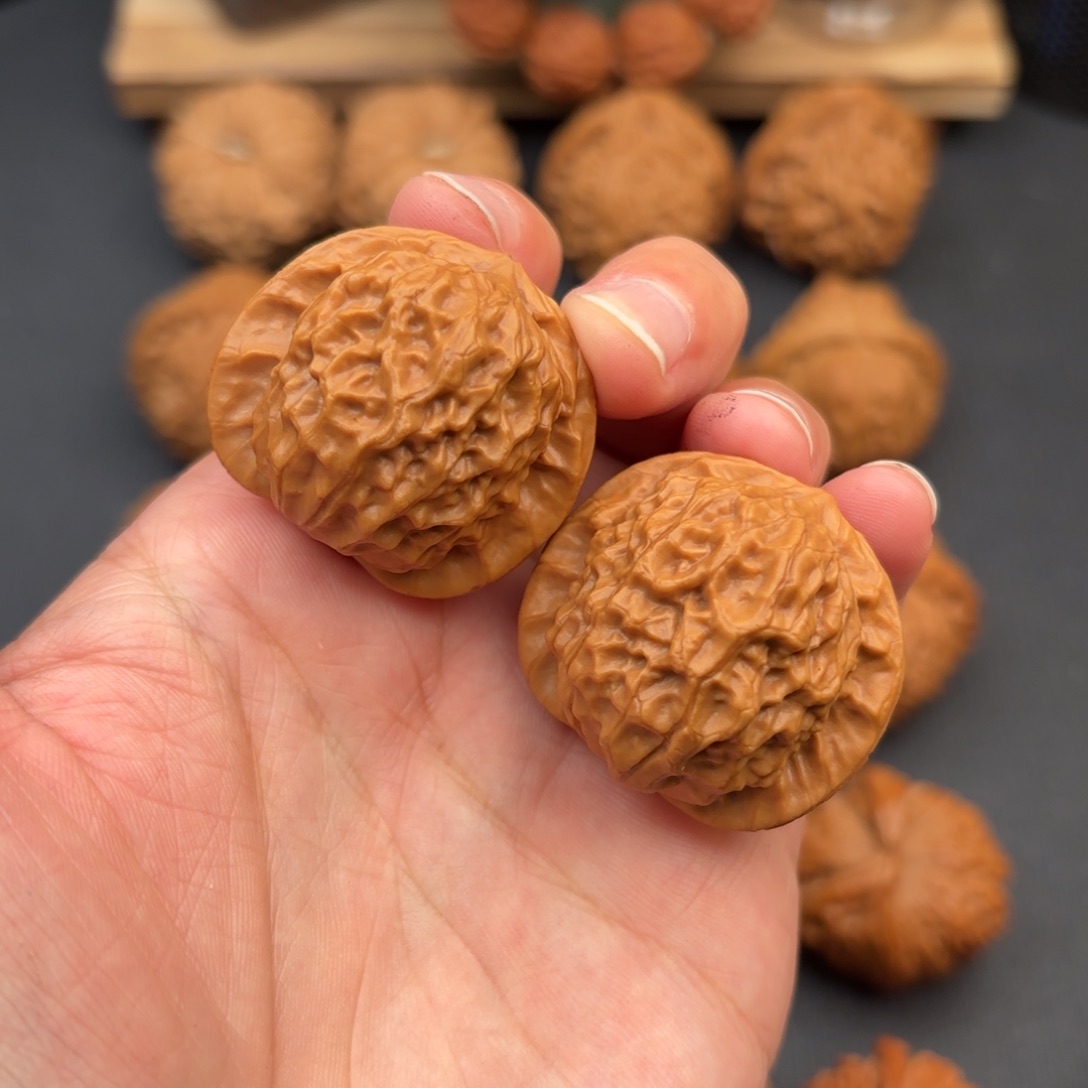 文玩核桃把件瓷娃娃36