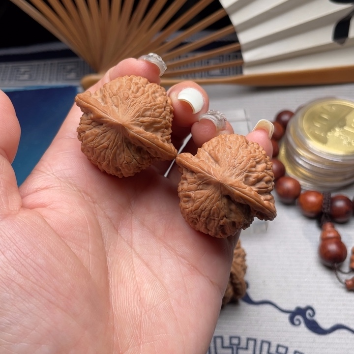 文玩核桃把件七步沟