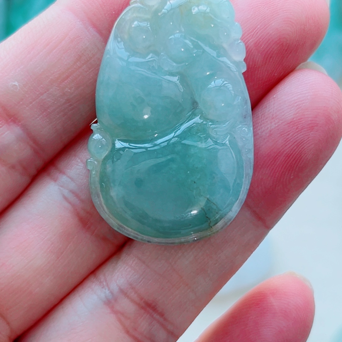 翡翠未镶嵌颈饰吊坠