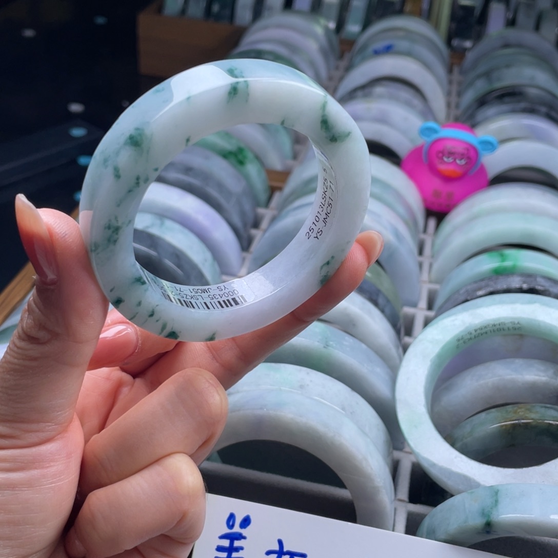 定制翡翠未镶嵌翡翠