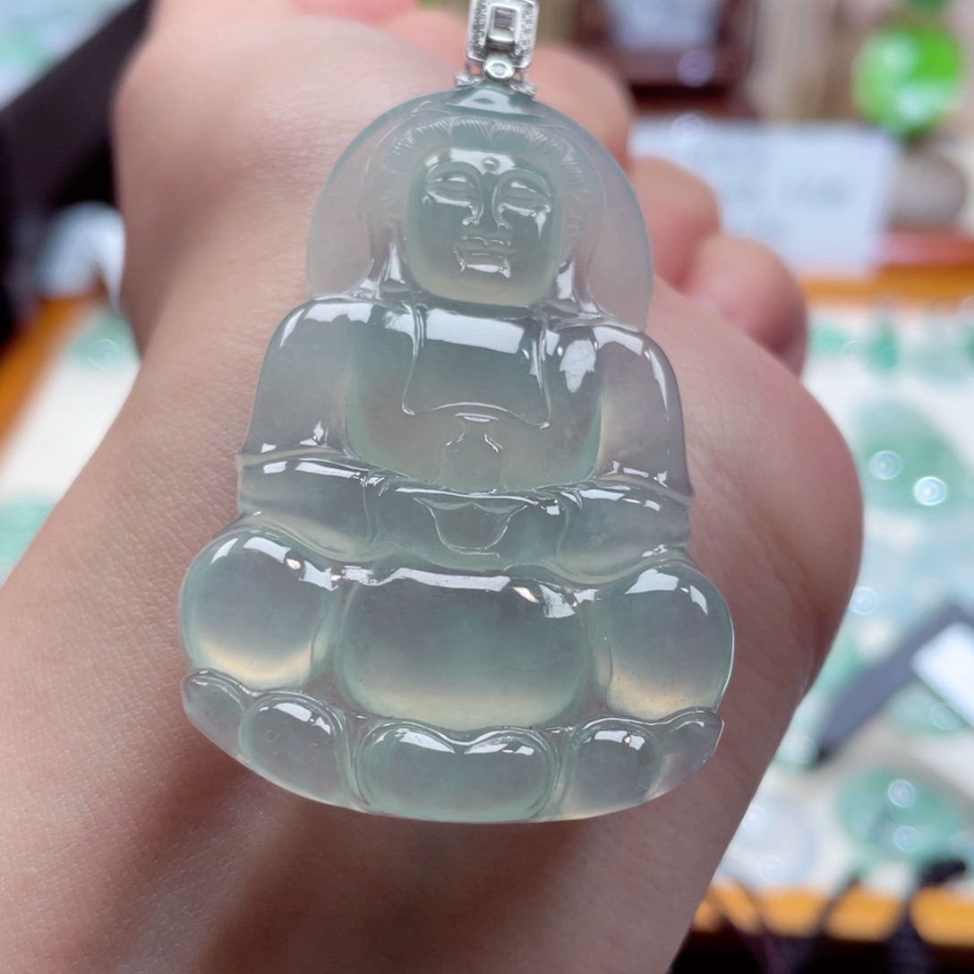 翡翠颈饰18K金镶嵌观音