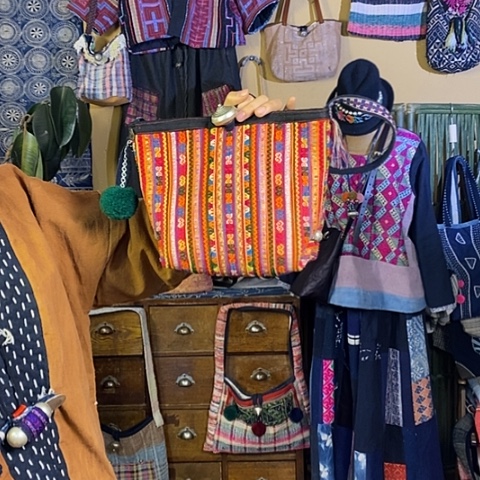 织绣手工制作包包