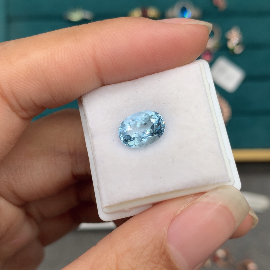 海蓝宝石裸石2.1克拉