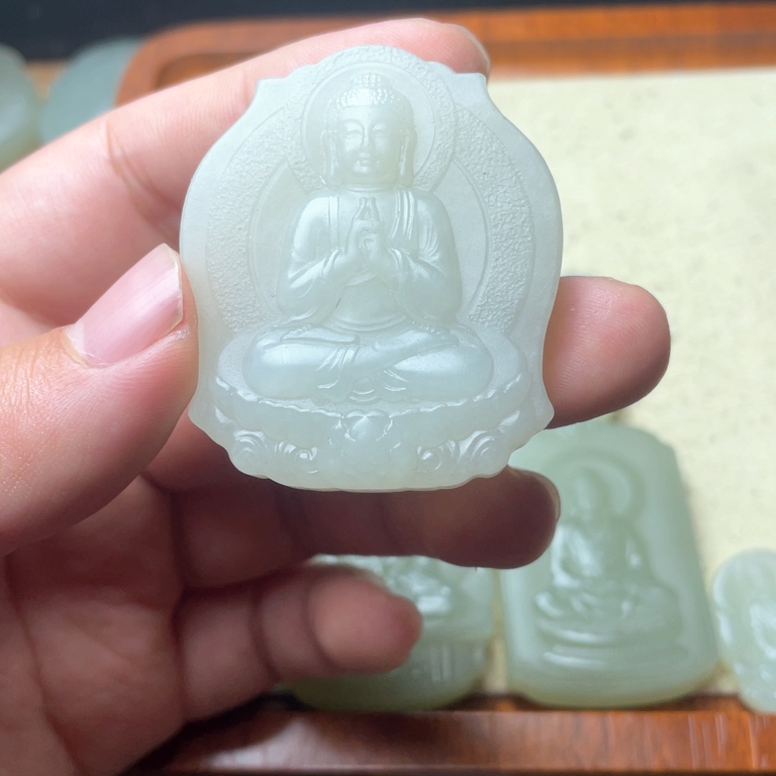 和田玉颈饰未镶嵌圣*