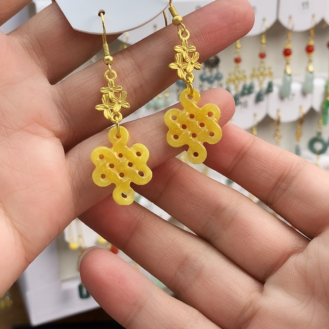 翡翠未镶嵌耳饰60
