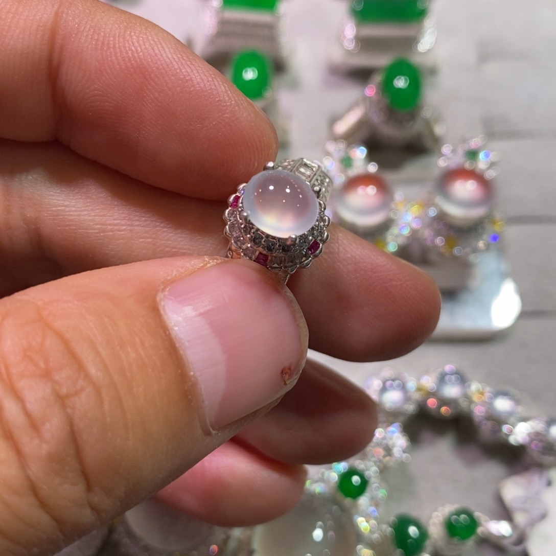 定制翡翠未镶嵌冰种7.6mm