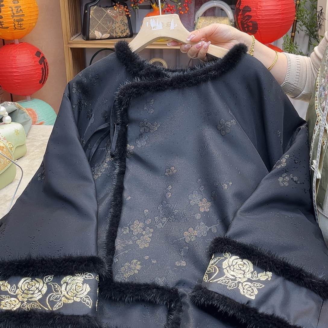 刺绣正绢上衣棉服