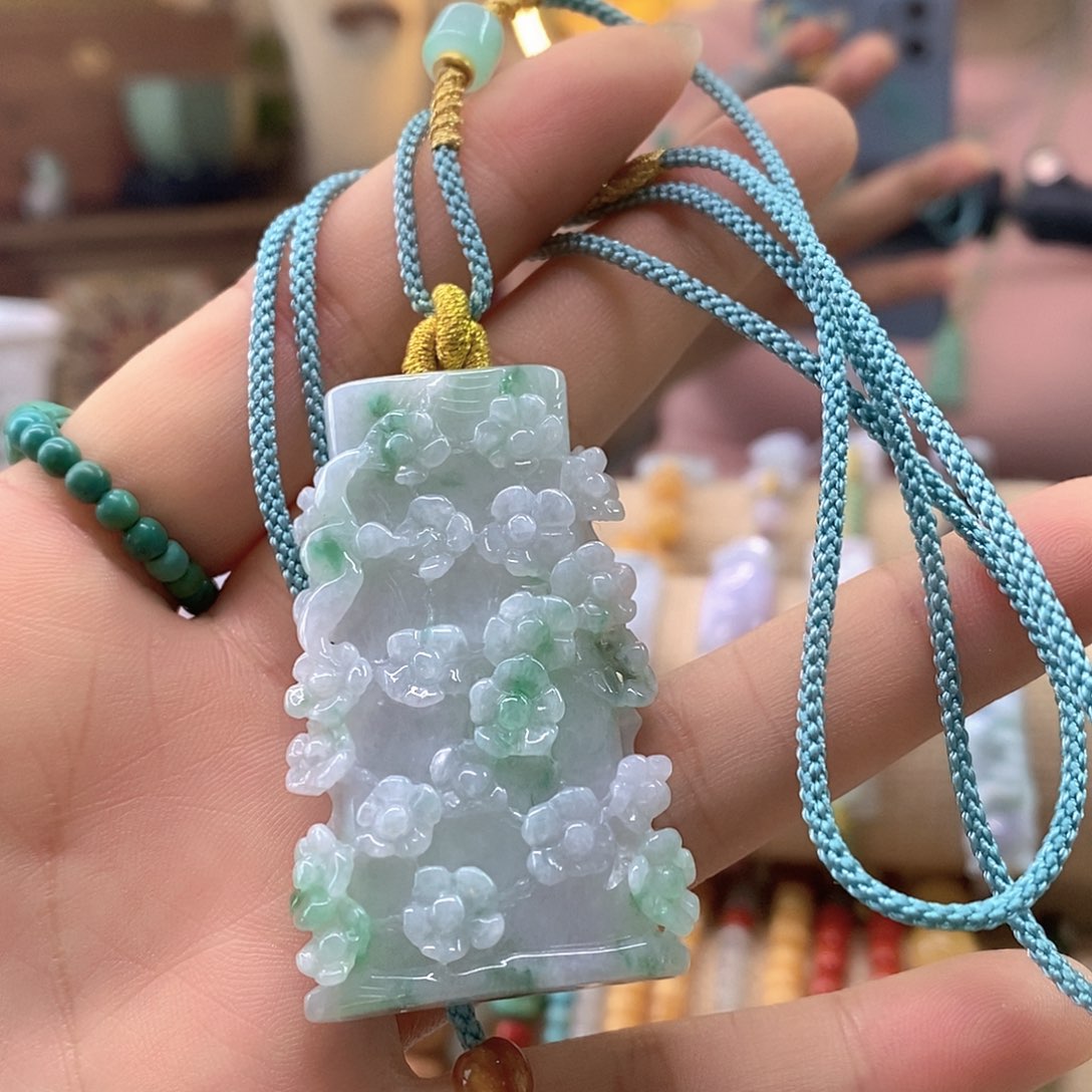 翡翠未镶嵌挂件翡翠挂件