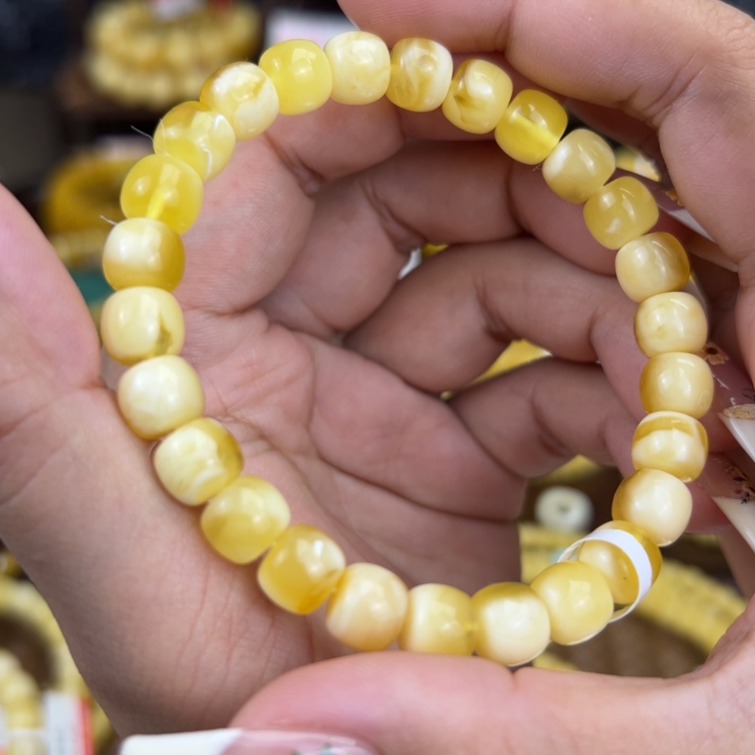 琥珀裸石未镶嵌mnnnbbbnnnnnn