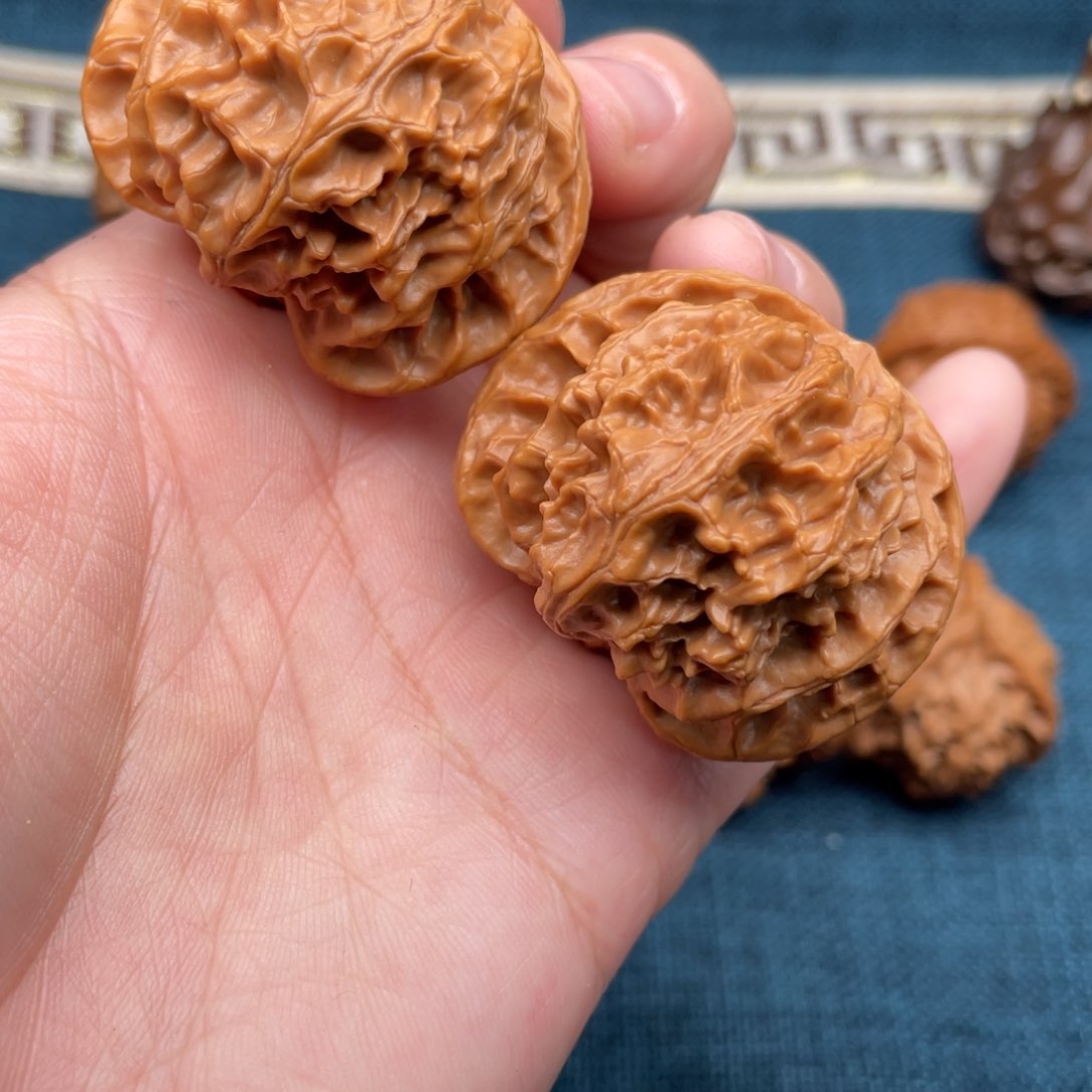 文玩核桃把件42老树球苹果