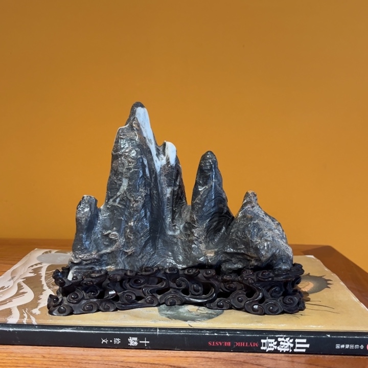 無**東灵璧石碗螺山子