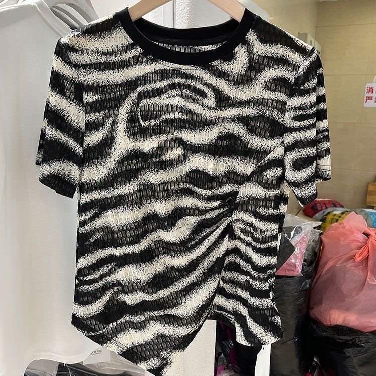 波浪纹圆领T恤时尚短袖B2