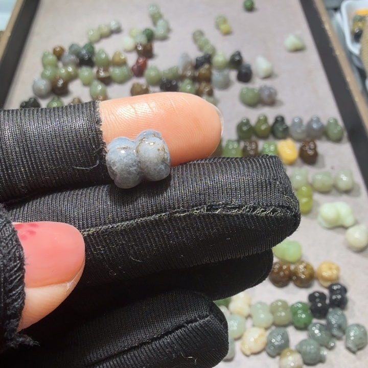 和田玉未镶嵌珠宝奇石