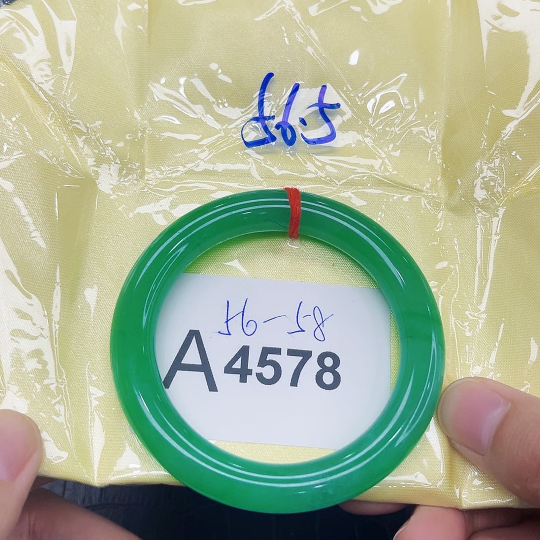 翡翠手镯未镶嵌@**豆手镯