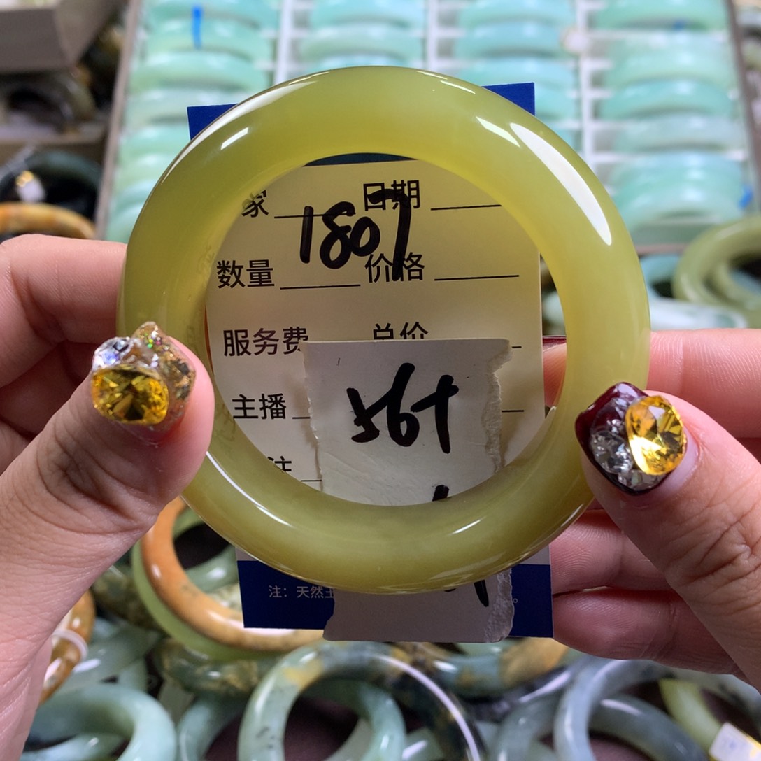 蛇纹石玉手镯未镶嵌1807