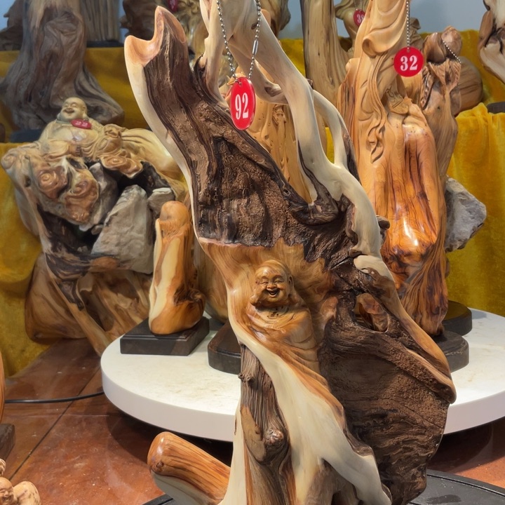 柏木（崖柏）   弥勒 