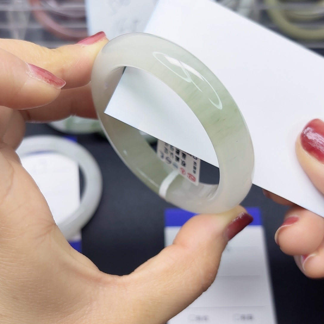 石英质玉未镶嵌手镯18/5453