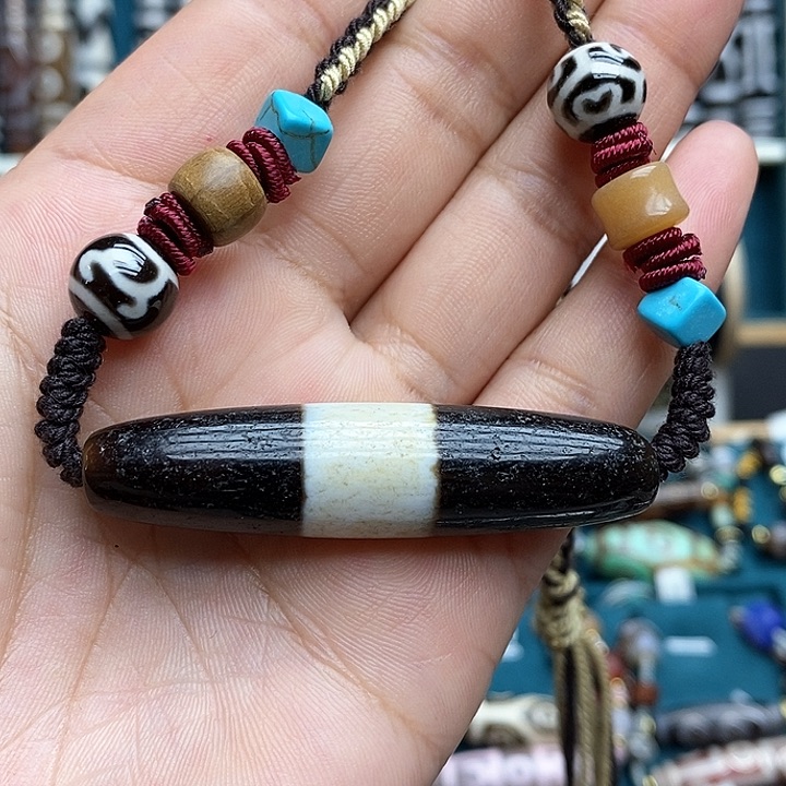 玛瑙/玉髓颈饰合金