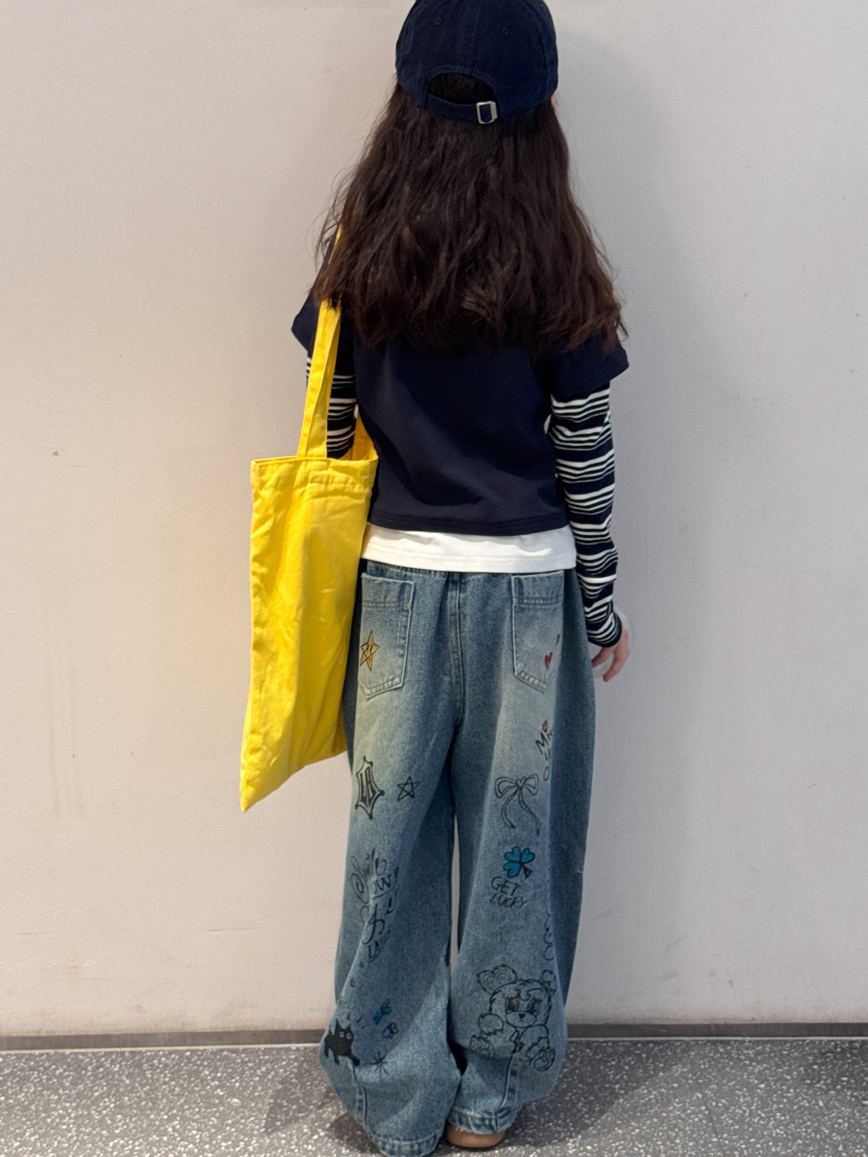 新款满印儿童洋气设计款涂鸦牛仔裤25699