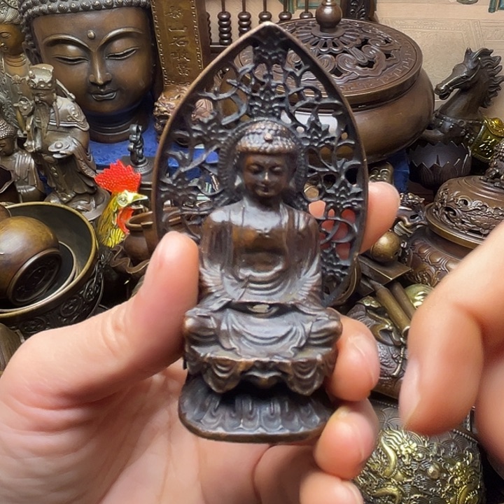 铜器摆件老王直播间