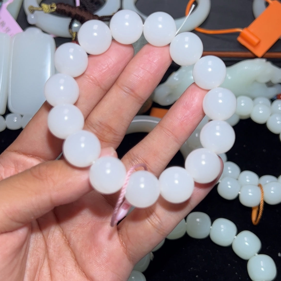 明***龙和田玉未镶嵌手链