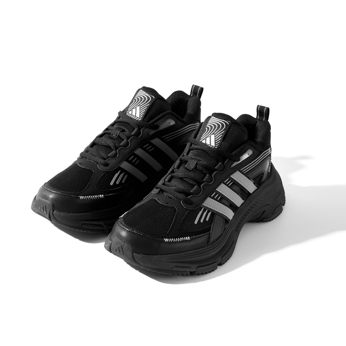 【门店上新】adidas/阿迪达斯男女复古运动老爹鞋JQ1153[多色]