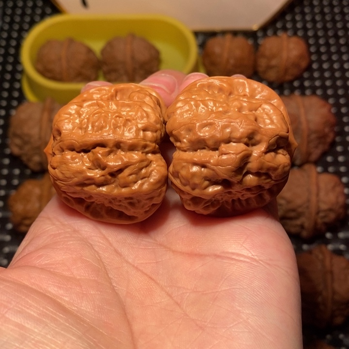 文玩核桃把件四开背八腿