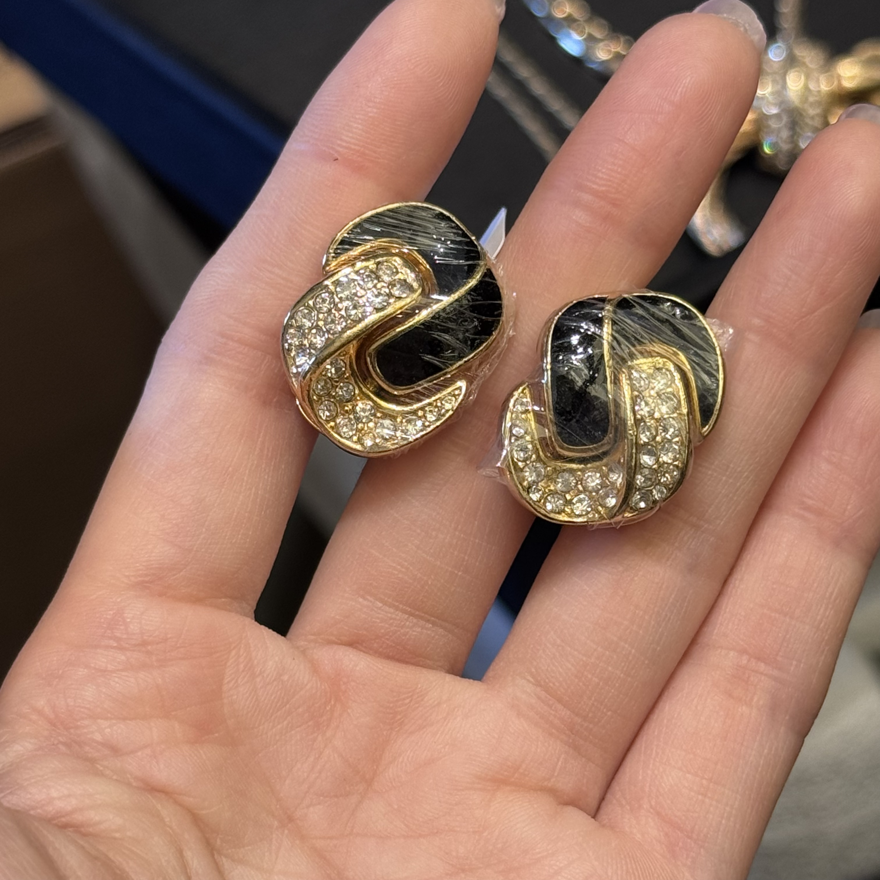 95新 DIOR/迪奥 迪奥黑金八字密镶耳夹